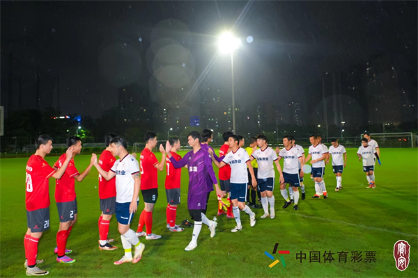 球队实力强劲，比赛场面精彩纷呈