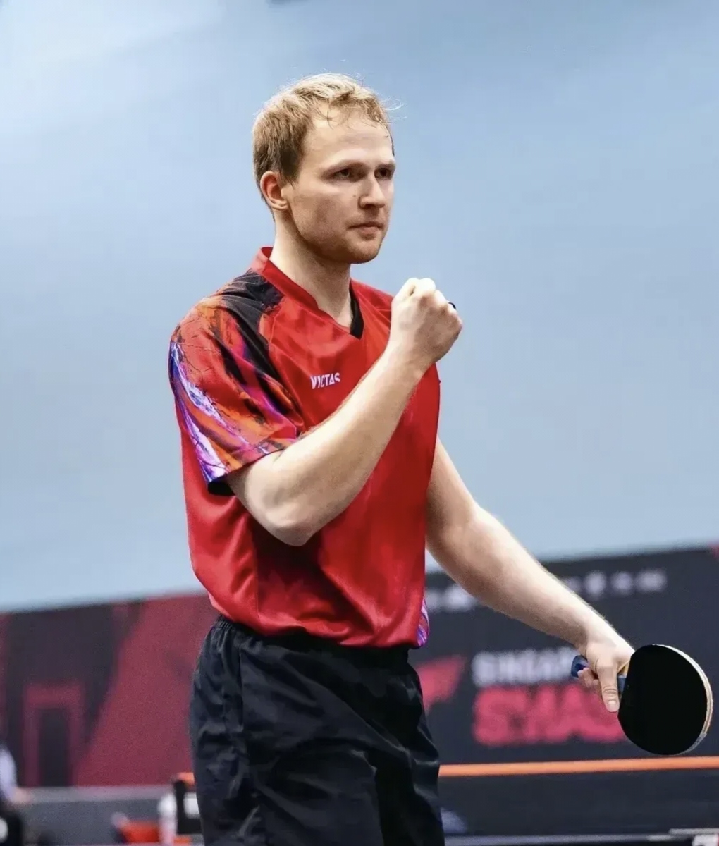 包含杜塞尔多夫球员努力训练,追求成功的词条 包含杜塞尔多夫球员努力训练,追求成功的词条