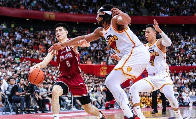 天津球队在关键时刻取得加时胜利