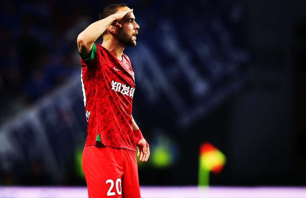 雄狮主帅战术精准，指挥球队成功击败强敌的简单介绍