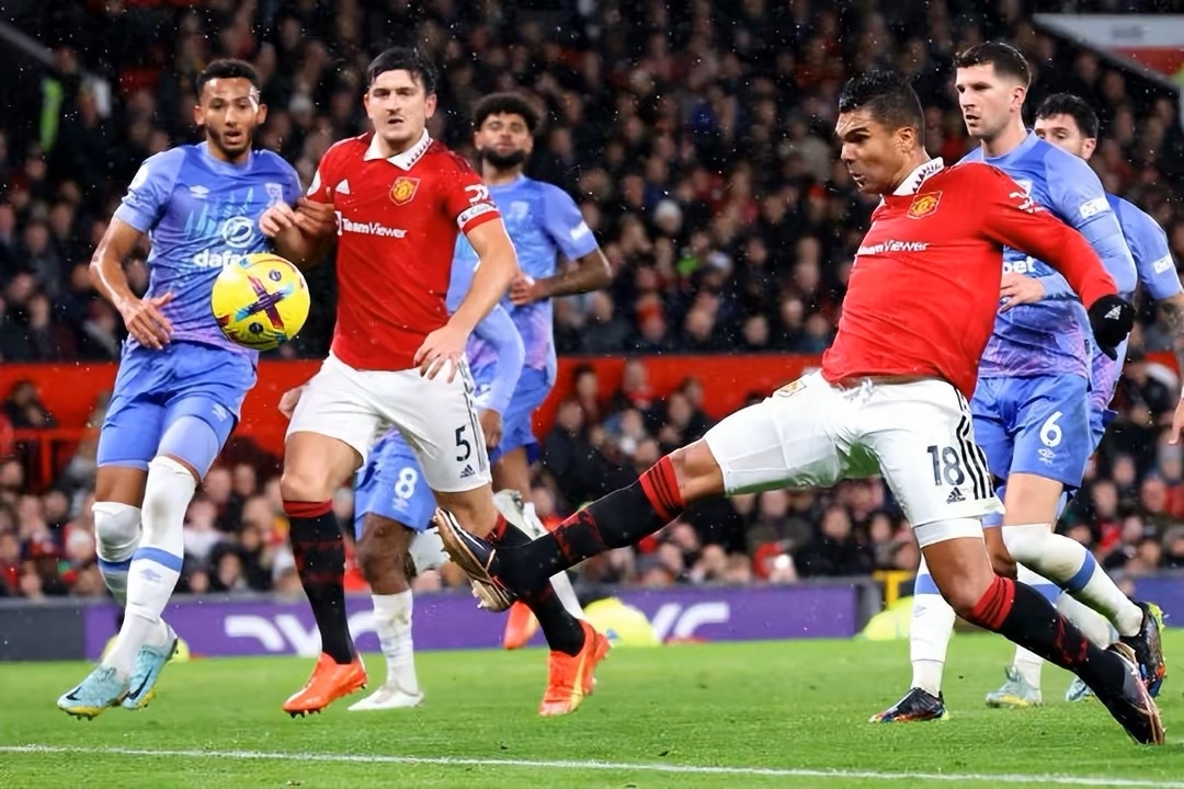 1xbet体育教练-曼联主场击败维罗纳，豪取小组头名的简单介绍