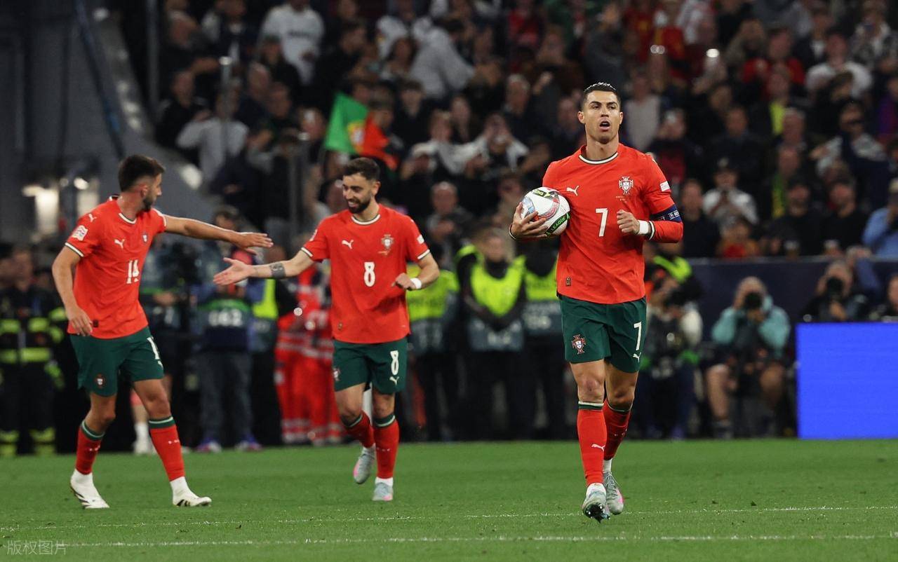 1xbet体育在线-C罗领衔葡萄牙队，欧预赛连胜引热议的简单介绍