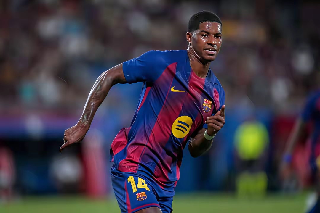 包含皇冠助攻颠覆比赛，巴塞罗那主教练大放异彩的词条